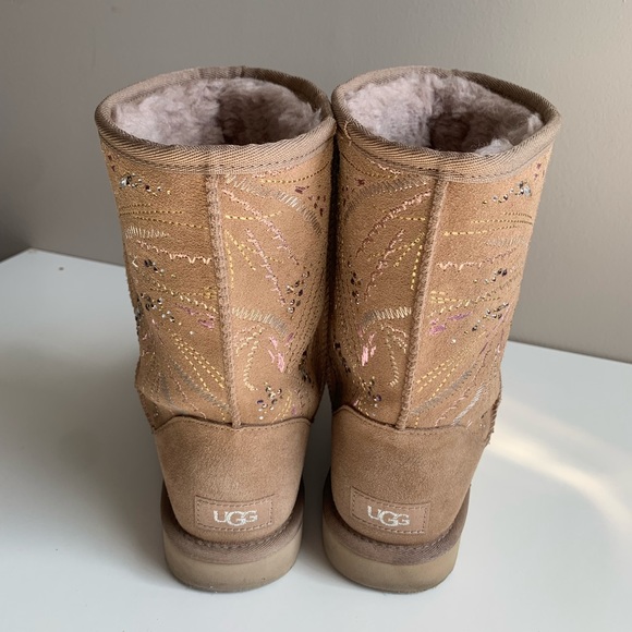 UGG Classic Gold Short Burst Boot - Picture 8 of 13